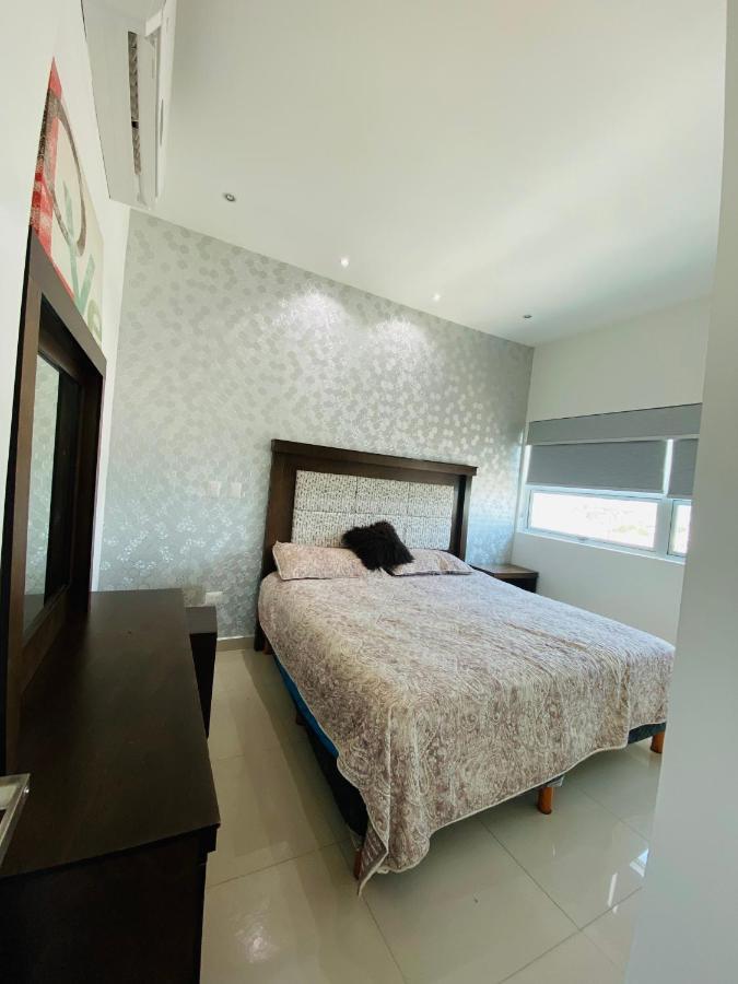 Condominio Torre Eme Frente Al Malecon Vista A La Ciudad Con Alberca Y Algo Al Mar Gimnacio 马萨特兰 外观 照片
